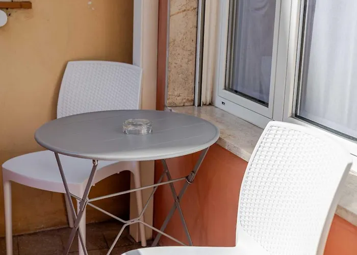 Posta - Comfortable In Hotel Ventimiglia