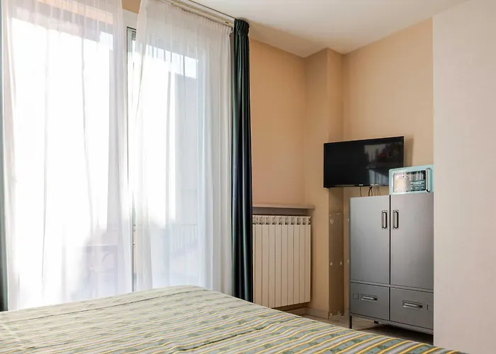 Posta - Comfortable In Hotel Ventimiglia