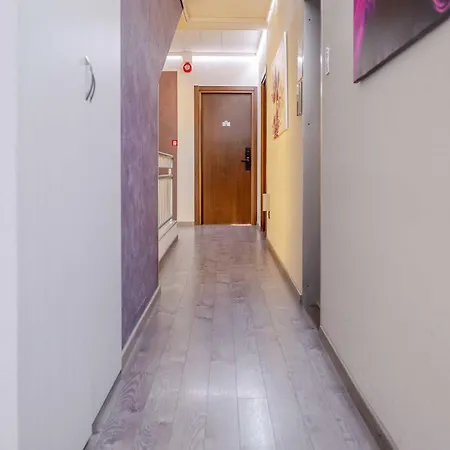 Posta - Comfortable In Hotel