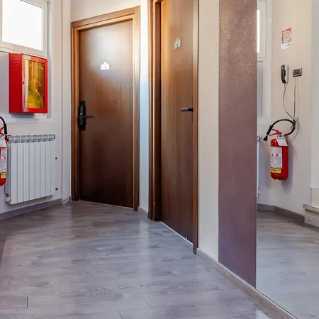 Posta - Comfortable In