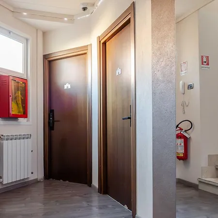 Posta - Comfortable In Hotel Ventimiglia