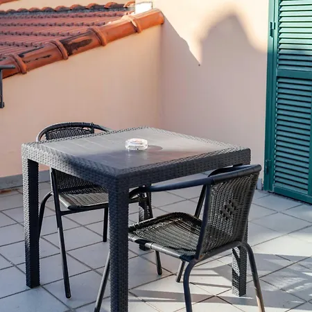 Posta - Comfortable In * Ventimiglia