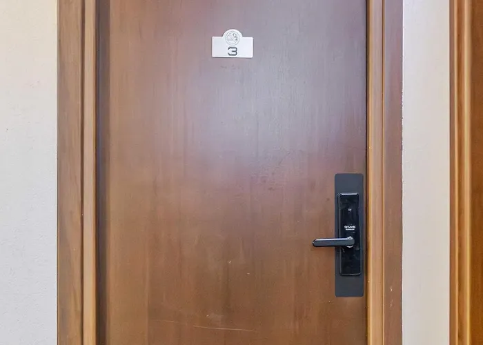 Posta - Comfortable In * ונטימיגליה